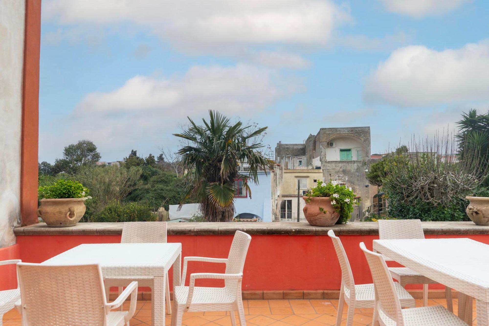 프로치다 La Terrazza Sul Giardino 아파트 외부 사진