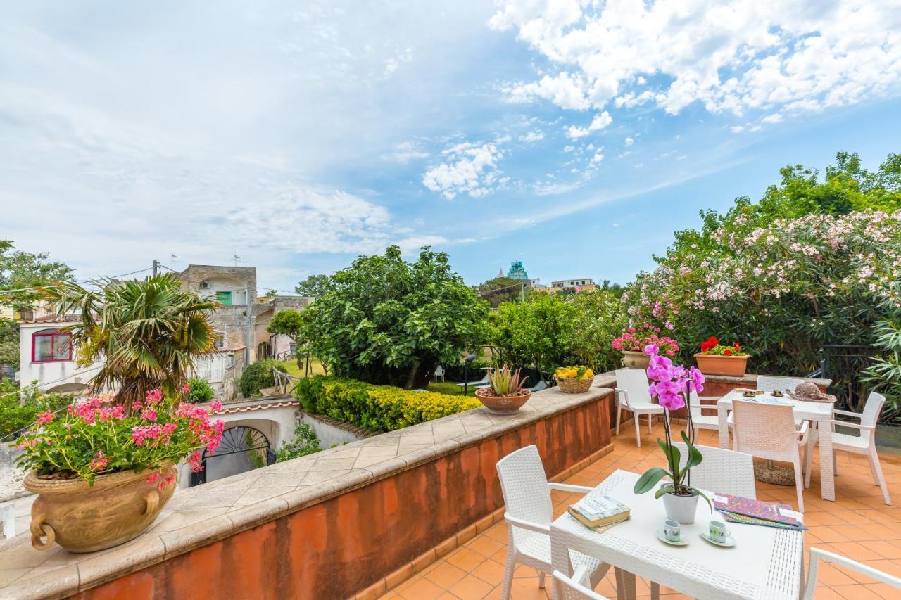 프로치다 La Terrazza Sul Giardino 아파트 외부 사진